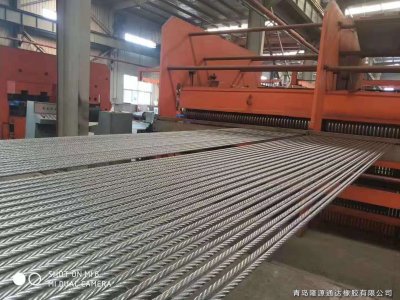 <b>鋼絲繩輸送帶的特點是（shì）什麽？</b>