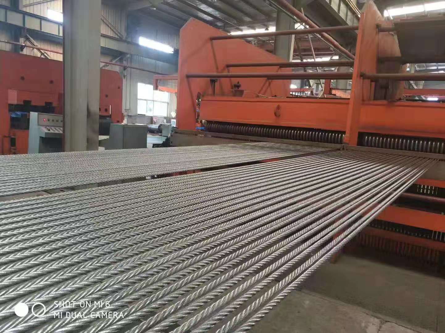 <b>鋼絲繩芯輸送帶的優勢有哪（nǎ）些？</b>